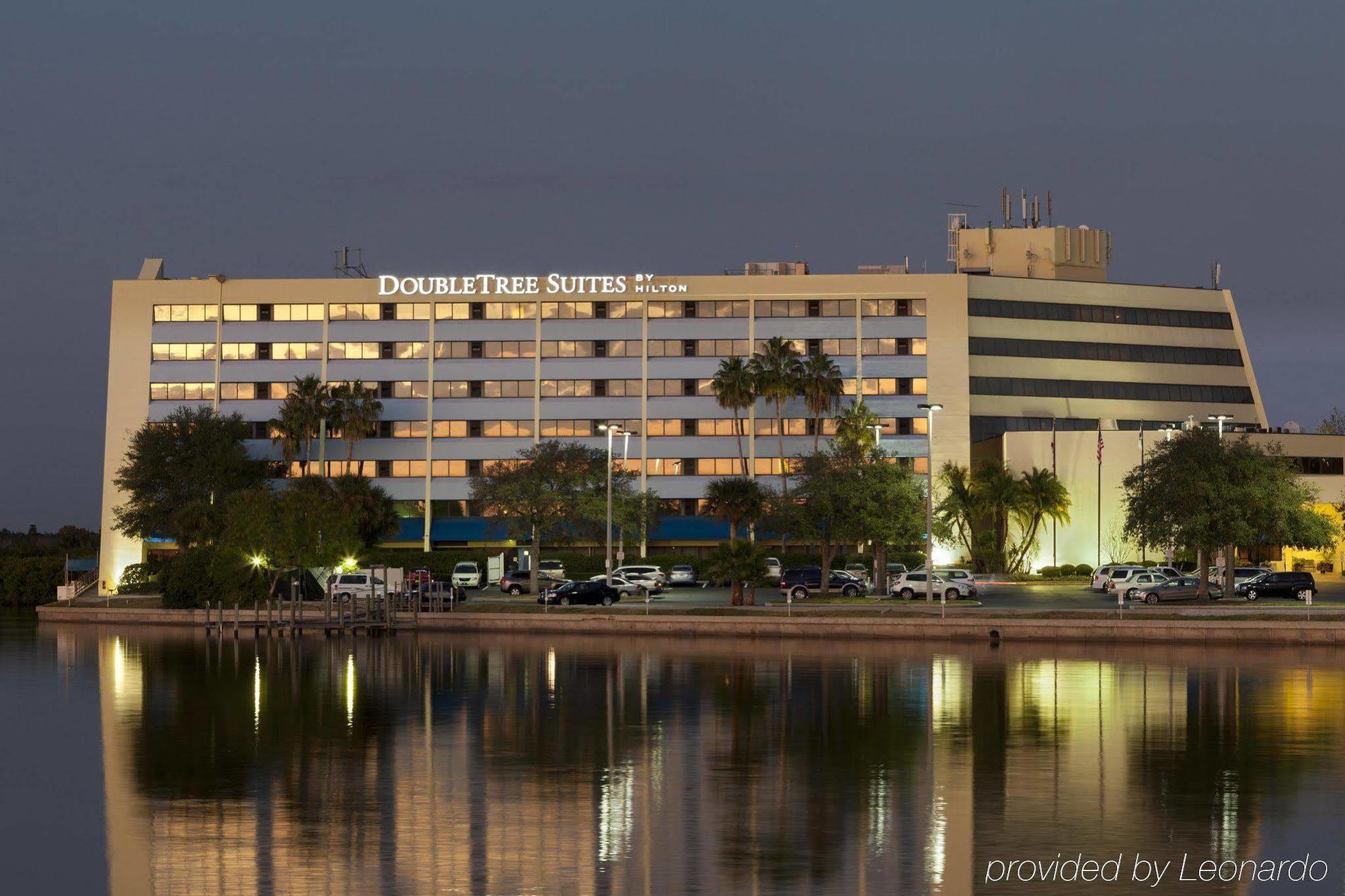 Doubletree By Hilton Tampa Rocky Point Waterfront Hotel Exterior photo